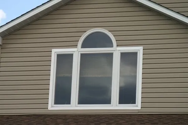 Circle eye specialty window