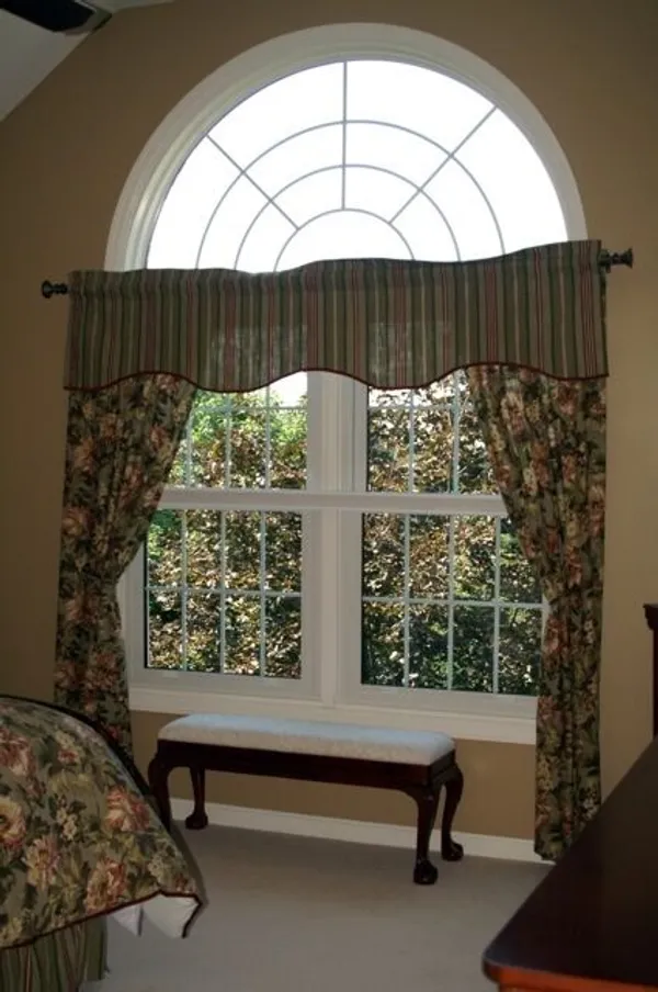 Specialty round window installation