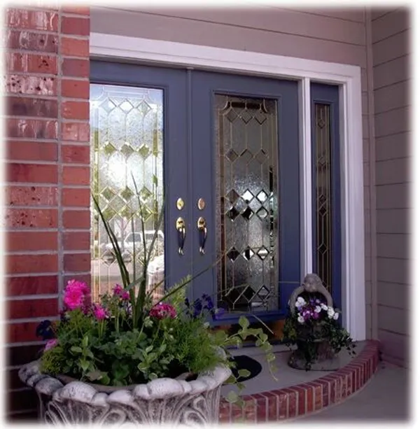 Entry door with sidelights